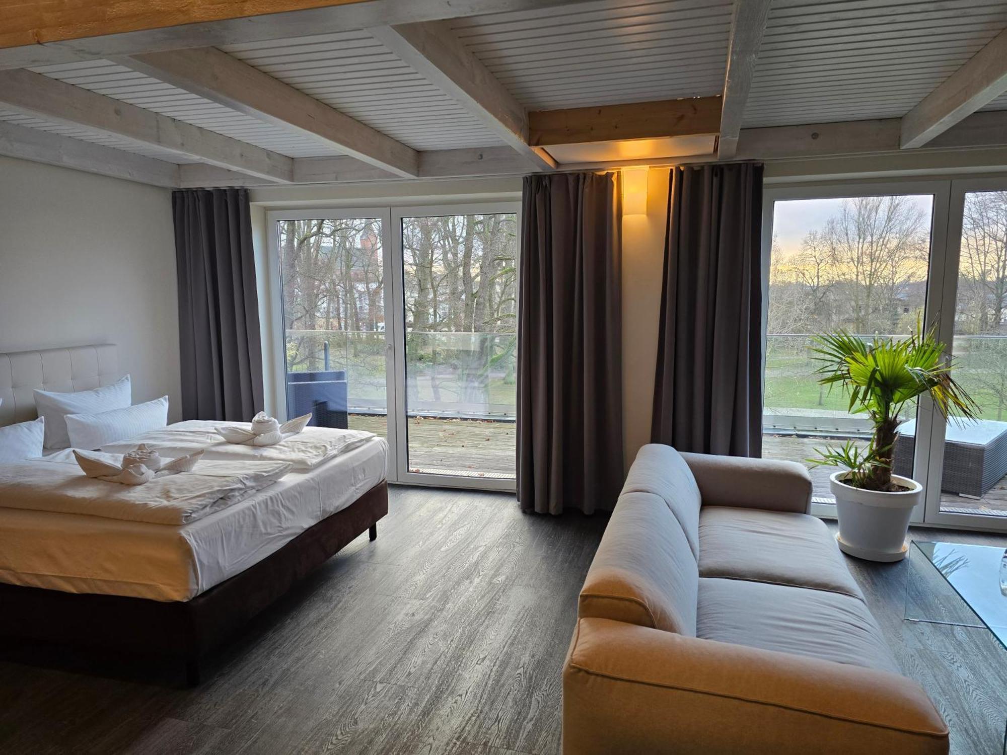 Hotel Am Kurpark زينوويتز المظهر الخارجي الصورة