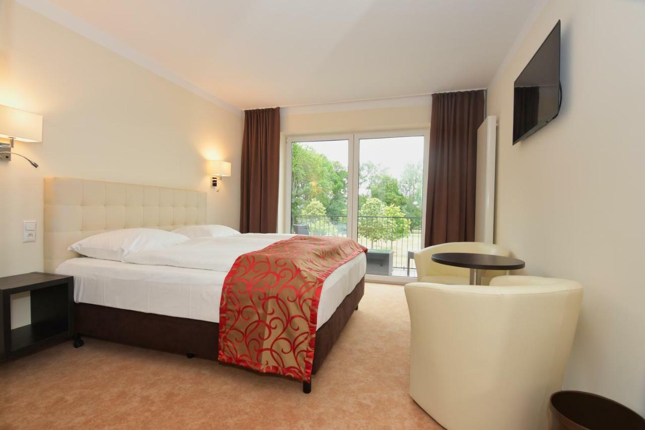 Hotel Am Kurpark زينوويتز المظهر الخارجي الصورة